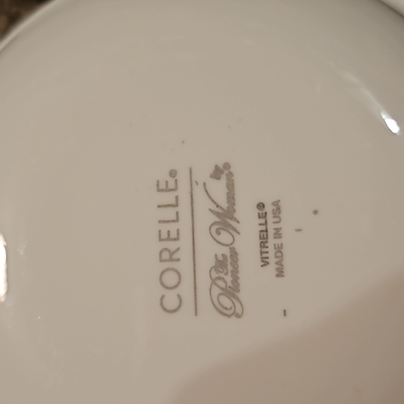 Set of 2 bowls. The pioneer women by corelle bowl, Evie, blue. Butterflies - Picture 3 of 8